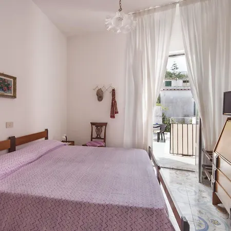Luna Di Miele Bed & Breakfast 3*