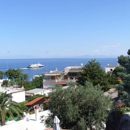 Luna Di Miele Bed & Breakfast