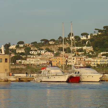 Luna Di Miele Bed & Breakfast 3*