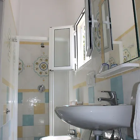 Bed & Breakfast Luna Di Miele 3*